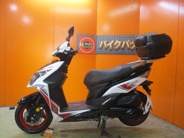 反対側もこの通り状態グッド！専門店でもディーラーでもない量販店の当社だからこそできるこの価格設定！！